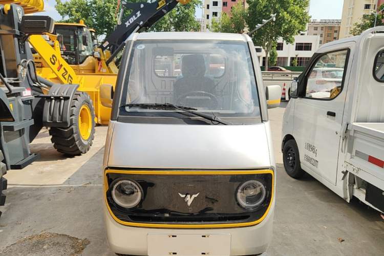 Used Neomor D02 2023 120km Flatbed Comfort Version Front