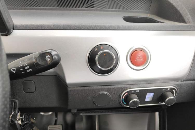 Used Neomor D02 2023 120km Van Comfort Version Gear Lever