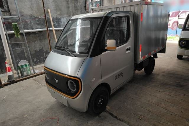 Used Neomor D02 2023 120km Van Comfort Version