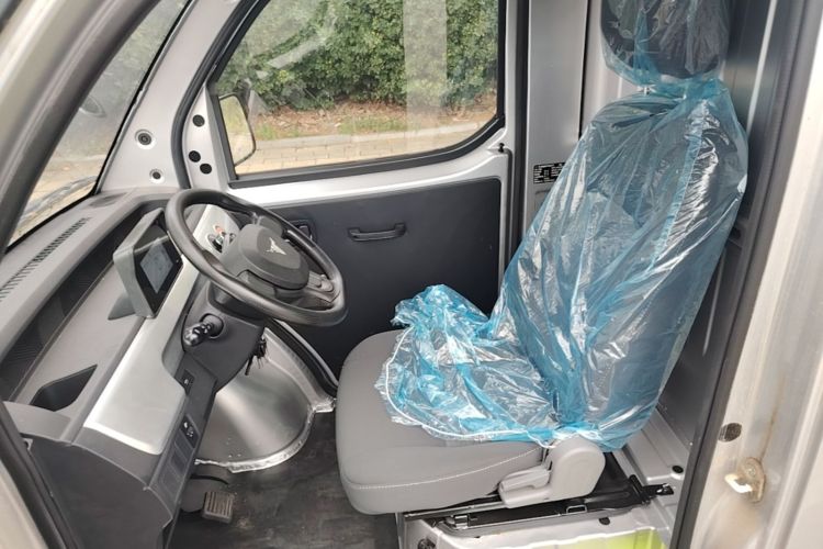 Used Neomor D02 2023 120km Van Comfort Version Left Front Seat