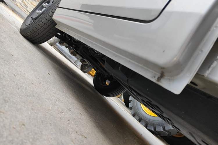 Used Neomor D02 2023 120km Flatbed Comfort Version Left Side Sill