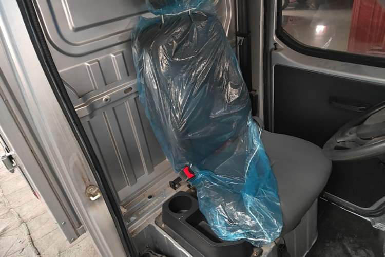 Used Neomor D02 2023 120km Van Comfort Version Right Front Seat