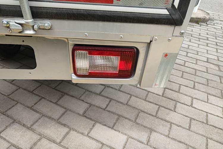 Used Neomor D02 2023 120km Van Comfort Version Right Rear Taillight