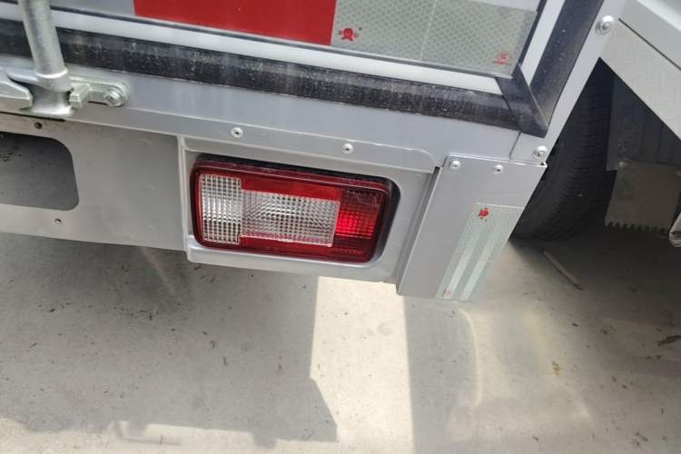 Used Neomor D02 2023 120km Van Comfort Version Right Rear Taillight
