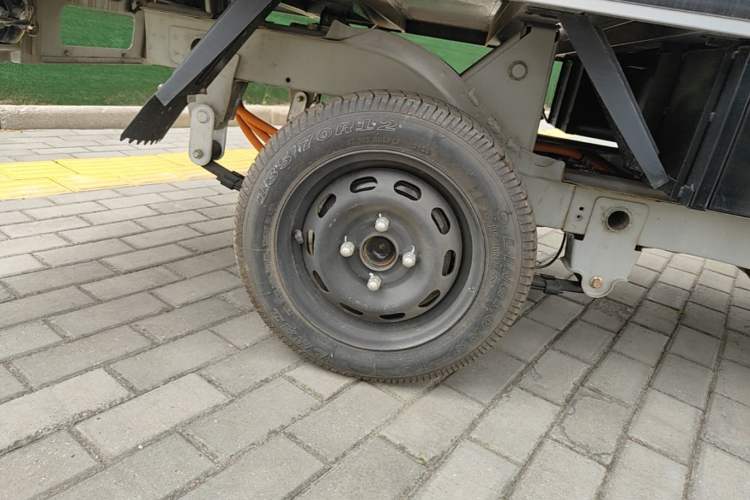 Used Neomor D02 2023 120km Van Comfort Version Right Rear Wheel Hub