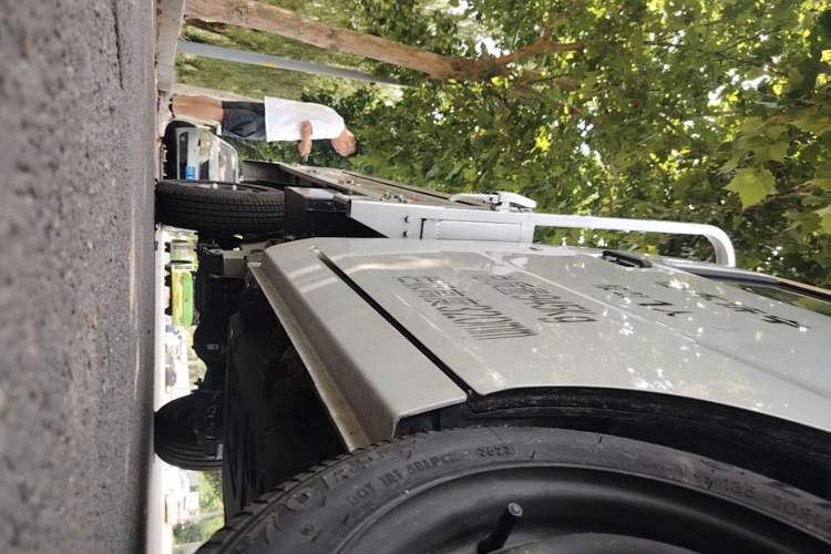 Used Neomor D02 2023 120km Flatbed Comfort Version Right Side Sill