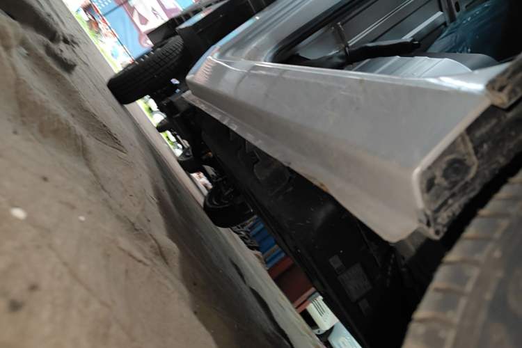 Used Neomor D02 2023 120km Van Comfort Version Right Side Sill