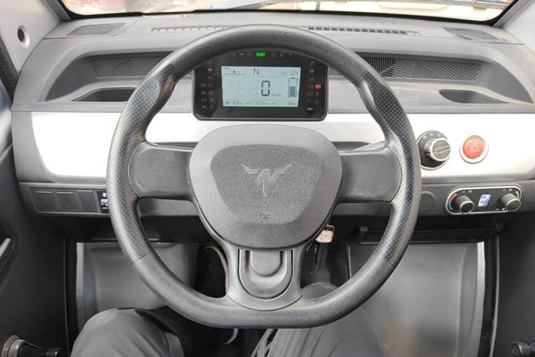 Used Neomor D02 2023 120km Flatbed Comfort Version Steering Wheel