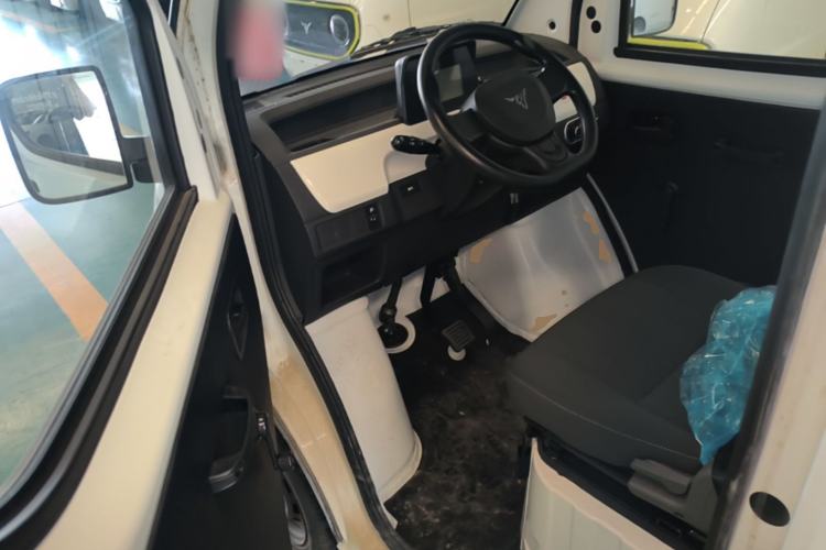 Used Neomor D02 2023 120km Van Comfort Version Driver Seat
