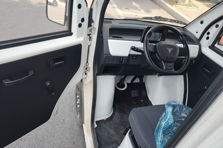 Used Neomor D02 2023 120km Flatbed Comfort Version Driver Seat