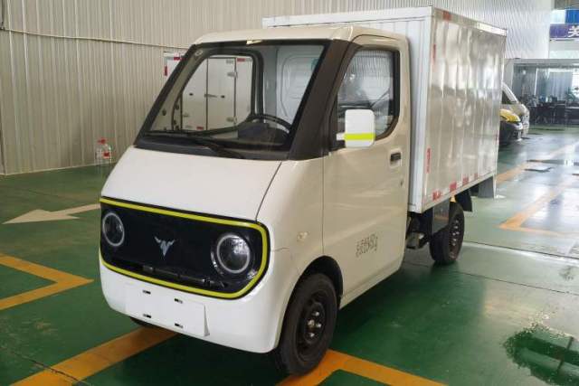 Used Neomor D02 2023 120km Van Comfort Version