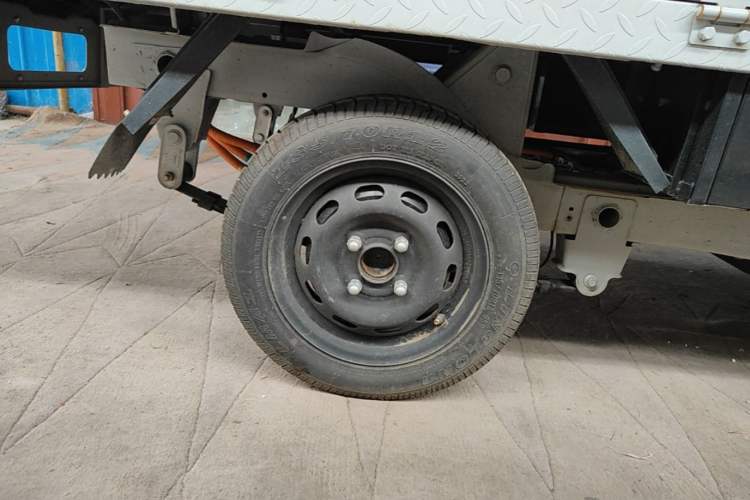 Used Neomor D02 2023 120km Flatbed Comfort Version Exterior 5