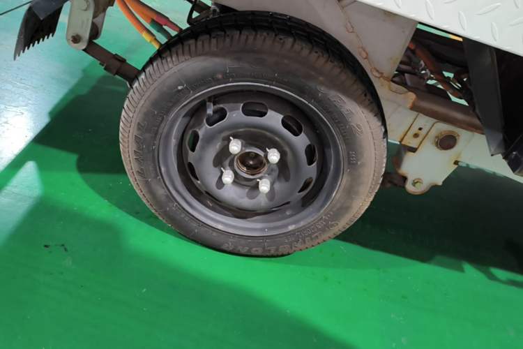 Used Neomor D02 2023 120km Flatbed Comfort Version Exterior 5