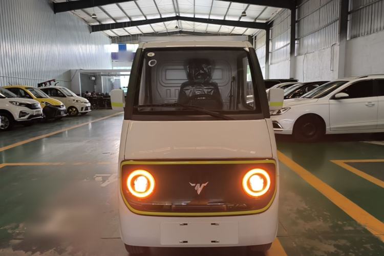 Used Neomor D02 2023 120km Van Comfort Version Front