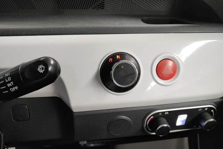 Used Neomor D02 2023 120km Flatbed Comfort Version Gear Lever