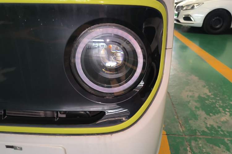 Used Neomor D02 2023 120km Van Comfort Version Left Front Headlight
