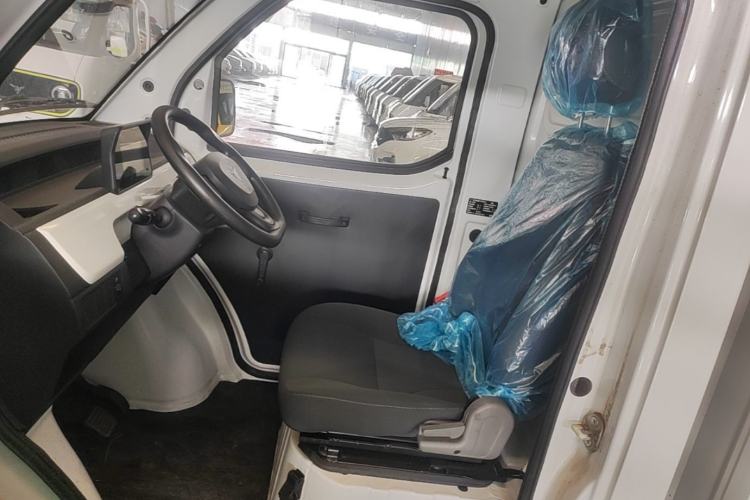 Used Neomor D02 2023 120km Van Comfort Version Left Front Seat