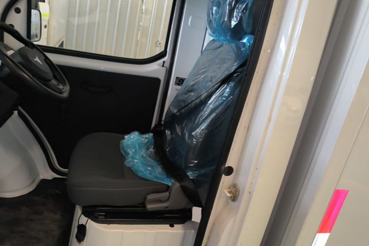 Used Neomor D02 2023 120km Van Comfort Version Left Rear Seat