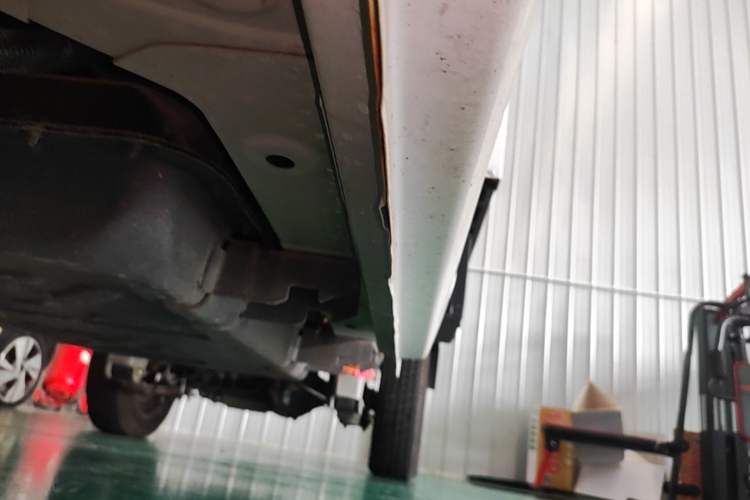 Used Neomor D02 2023 120km Van Comfort Version Left Side Sill