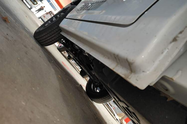 Used Neomor D02 2023 120km Flatbed Comfort Version Left Side Sill