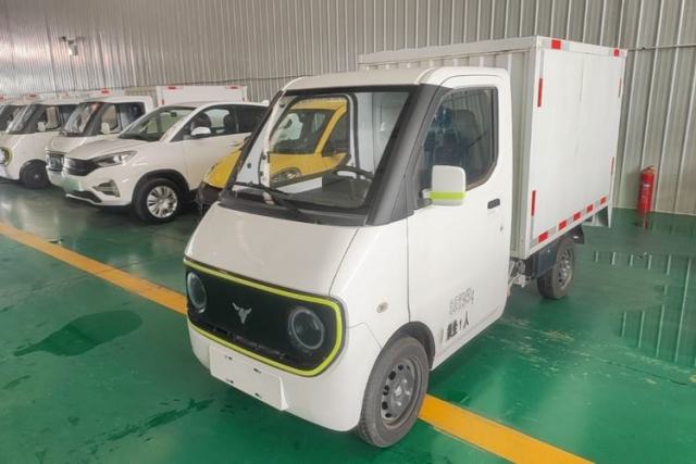 Used Neomor D02 2023 120km Van Comfort Version