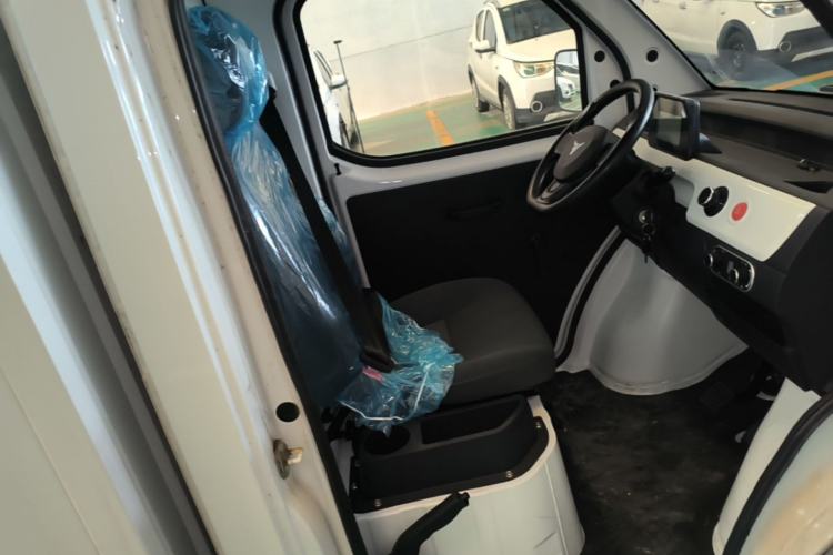 Used Neomor D02 2023 120km Van Comfort Version Right Front Seat
