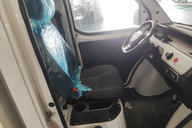 Used Neomor D02 2023 120km Van Comfort Version Right Front Seat