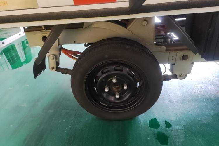 Used Neomor D02 2023 120km Van Comfort Version Right Rear Wheel Hub