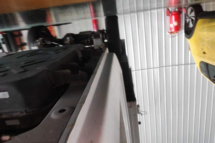 Used Neomor D02 2023 120km Van Comfort Version Right Side Sill