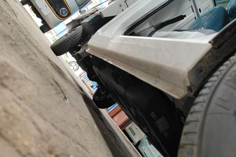 Used Neomor D02 2023 120km Flatbed Comfort Version Right Side Sill