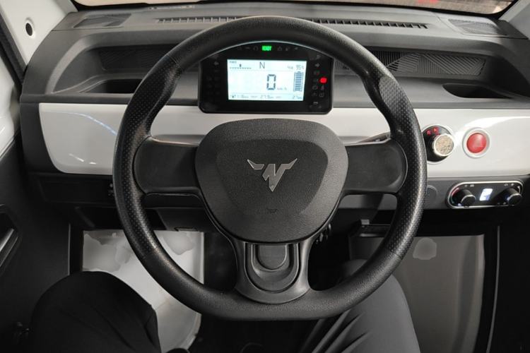 Used Neomor D02 2023 120km Flatbed Comfort Version Steering Wheel