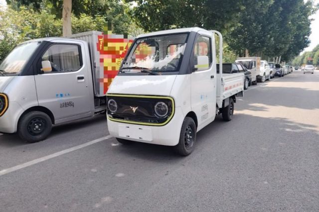 Used Neomor D02 2023 120km Flatbed Comfort Version