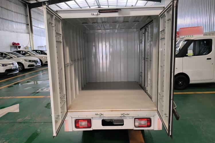 Used Neomor D02 2023 120km Van Comfort Version Trunk