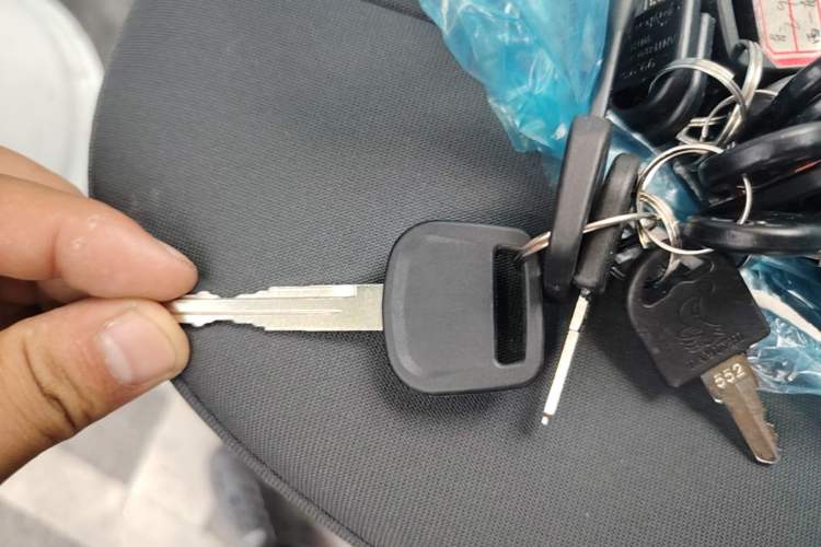 Used Neomor D02 2023 120km Flatbed Comfort Version Vehicle Key