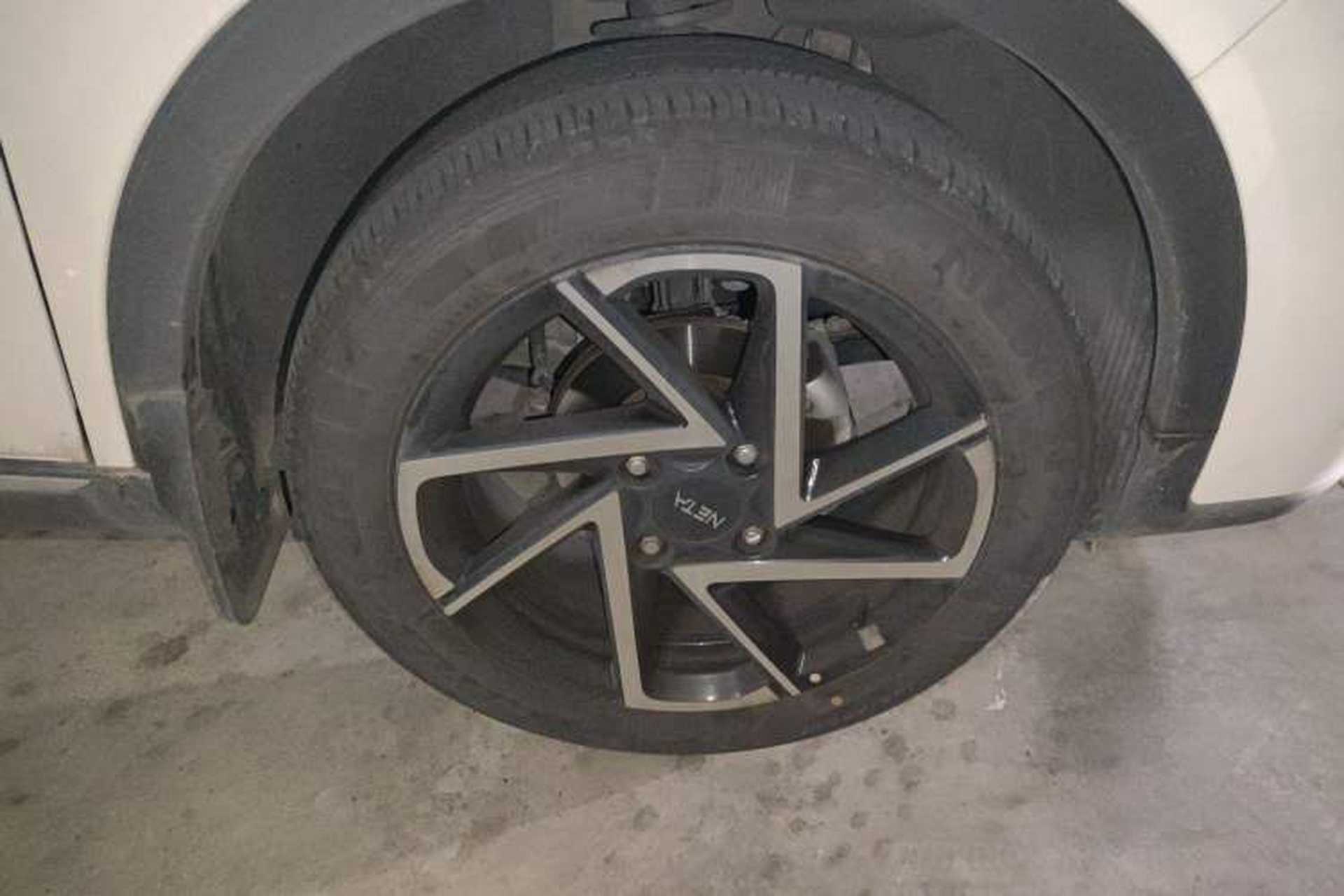 Used NETA AYA 2023 401 Lite Right Front Wheel Hub