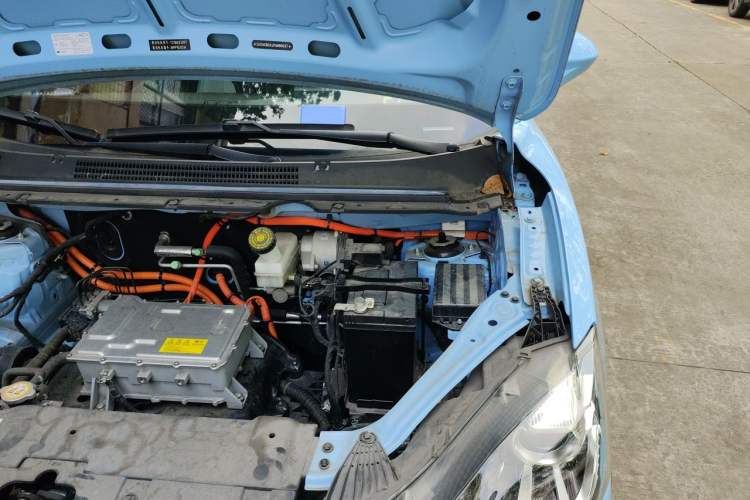 Used NETA AYA 2023 401 Lite Engine Bay Left