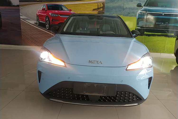Used NETA AYA 2023 401 Front