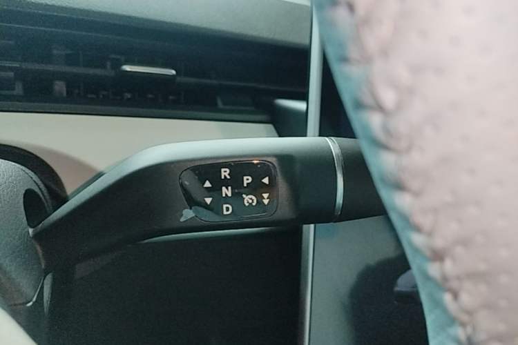 Used NETA AYA 2023 401 Gear Lever