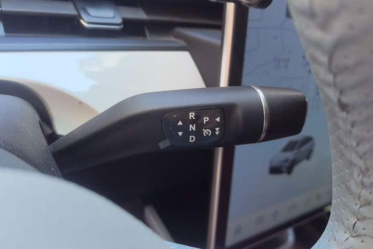 Used NETA AYA 2023 318 Lite Gear Lever