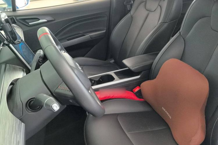 Used NETA AYA 2023 401 Left Front Seat