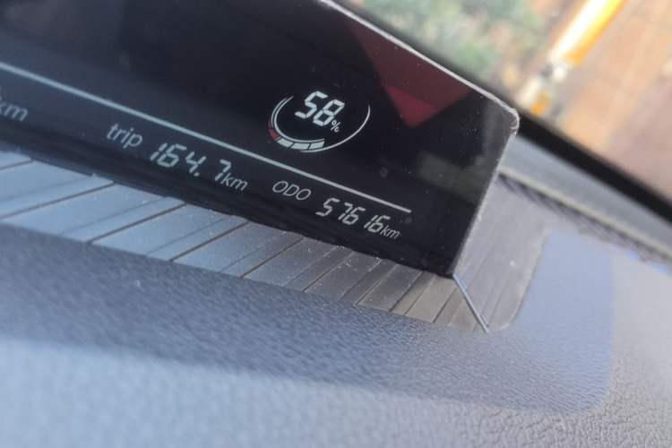 Used NETA AYA 2023 318 Lite Odometer Close Up