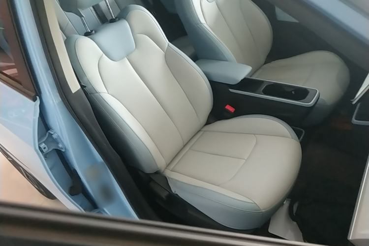 Used NETA AYA 2023 401 Right Front Seat