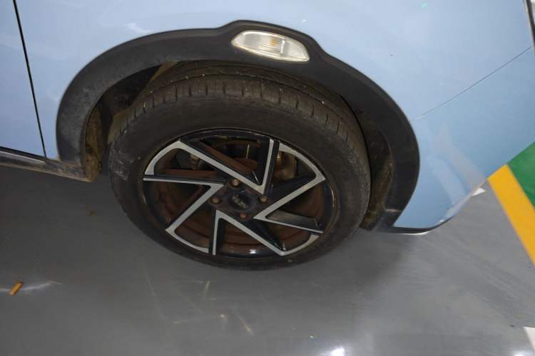 Used NETA AYA 2023 401 Lite Right Front Wheel Hub