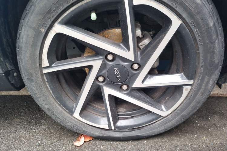 Used NETA AYA 2023 401 Lite Right Front Wheel Hub