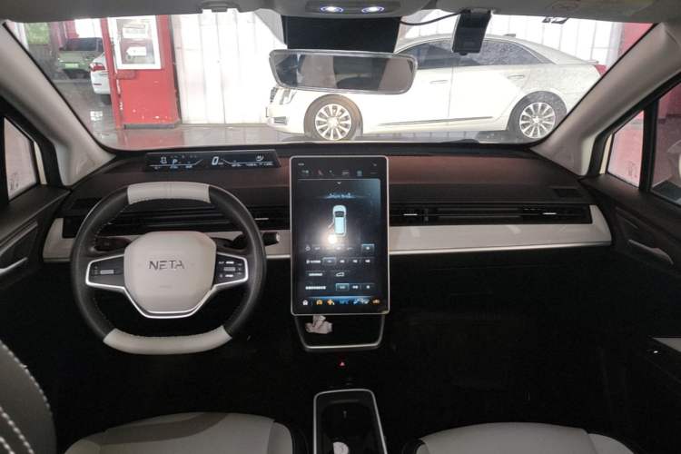 Used NETA AYA 2023 318 Lite Center Console