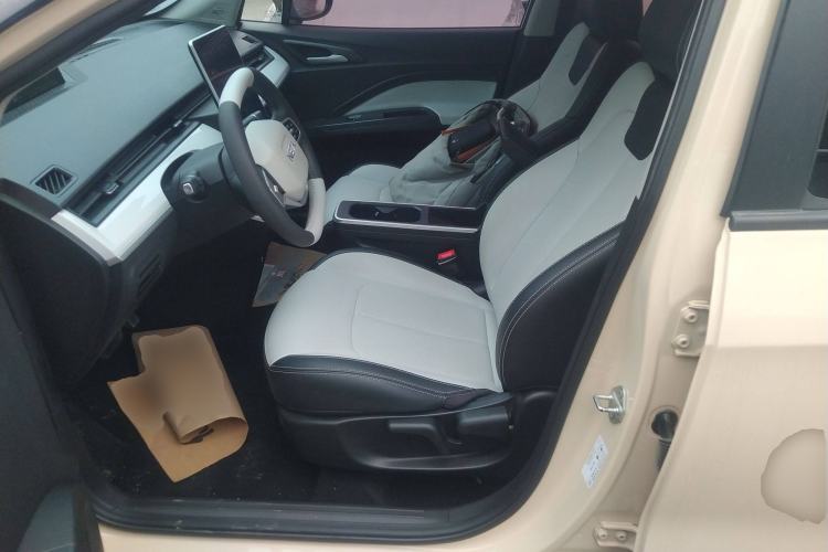 Used NETA AYA 2023 401 Left Front Seat