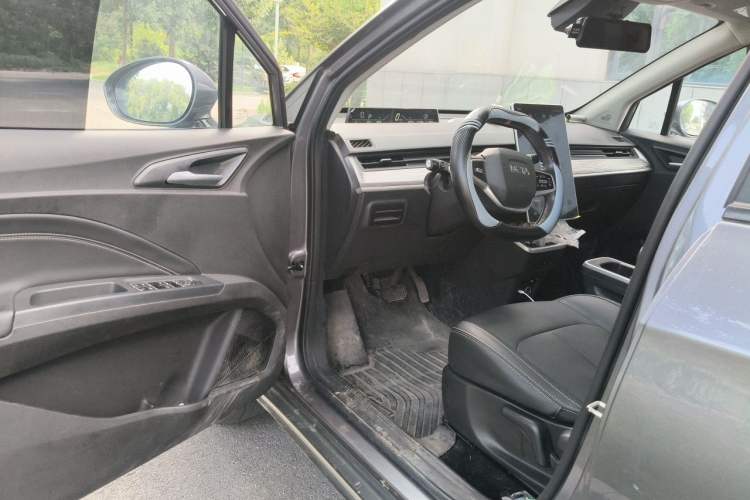 Used NETA AYA 2023 401 Lite Driver Seat