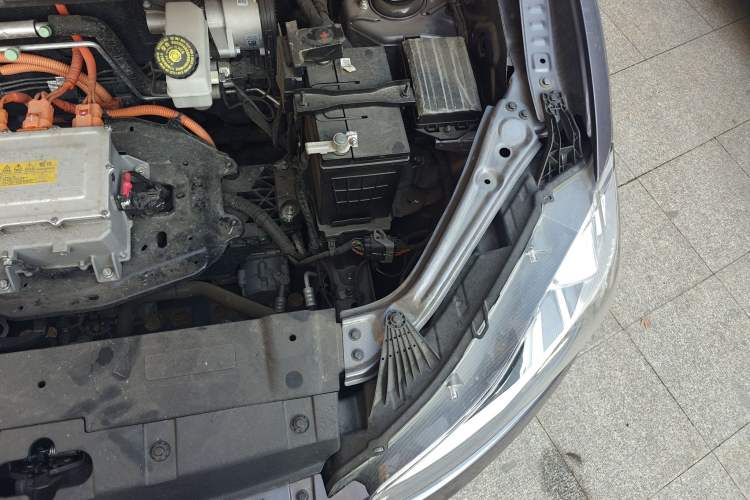 Used NETA AYA 2023 318 Lite Engine Bay Left