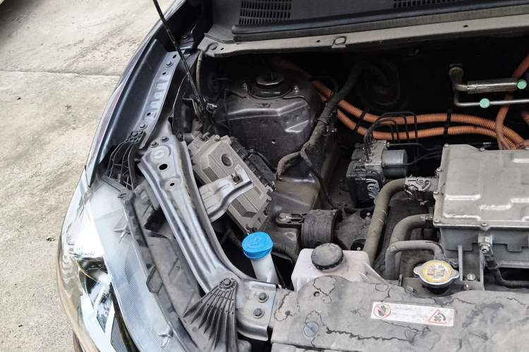 Used NETA AYA 2023 401 Lite Engine Bay Right