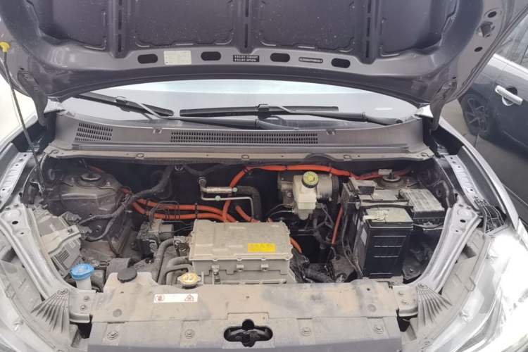 Used NETA AYA 2023 401 Engine Bay